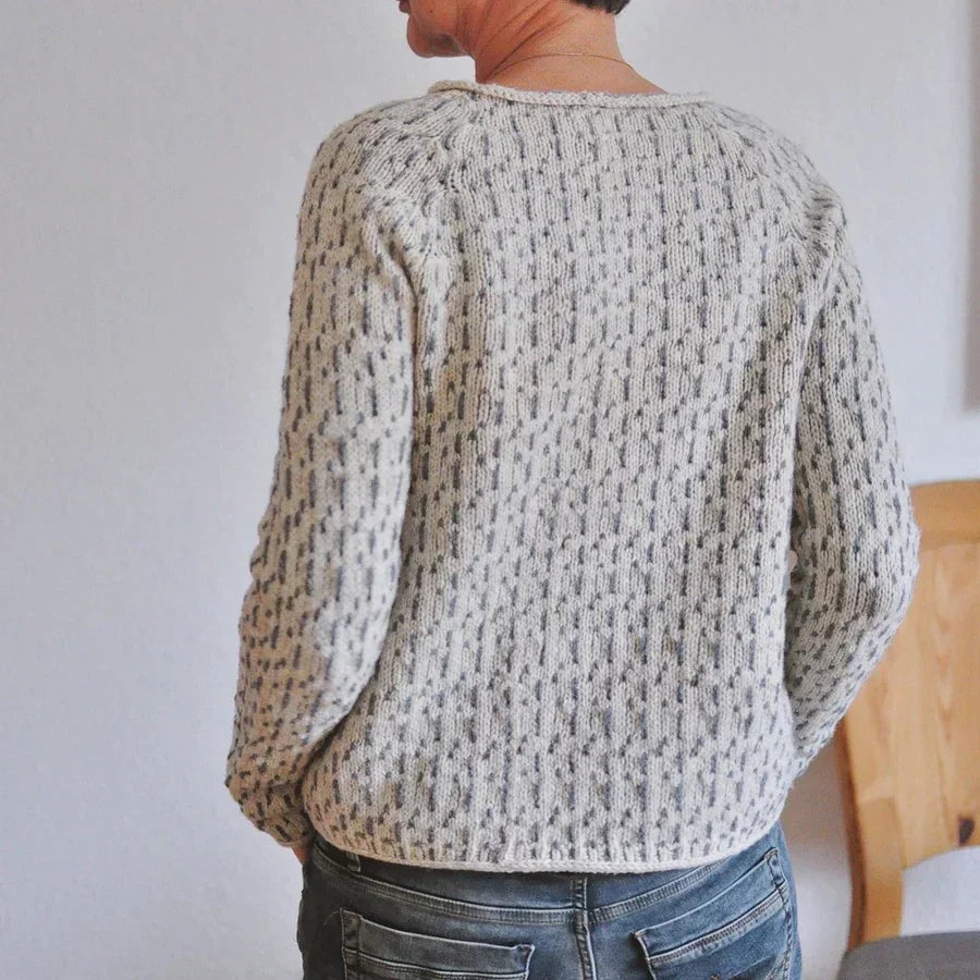 Victoria | Elegancki szary sweter z dekoltem typu łódka